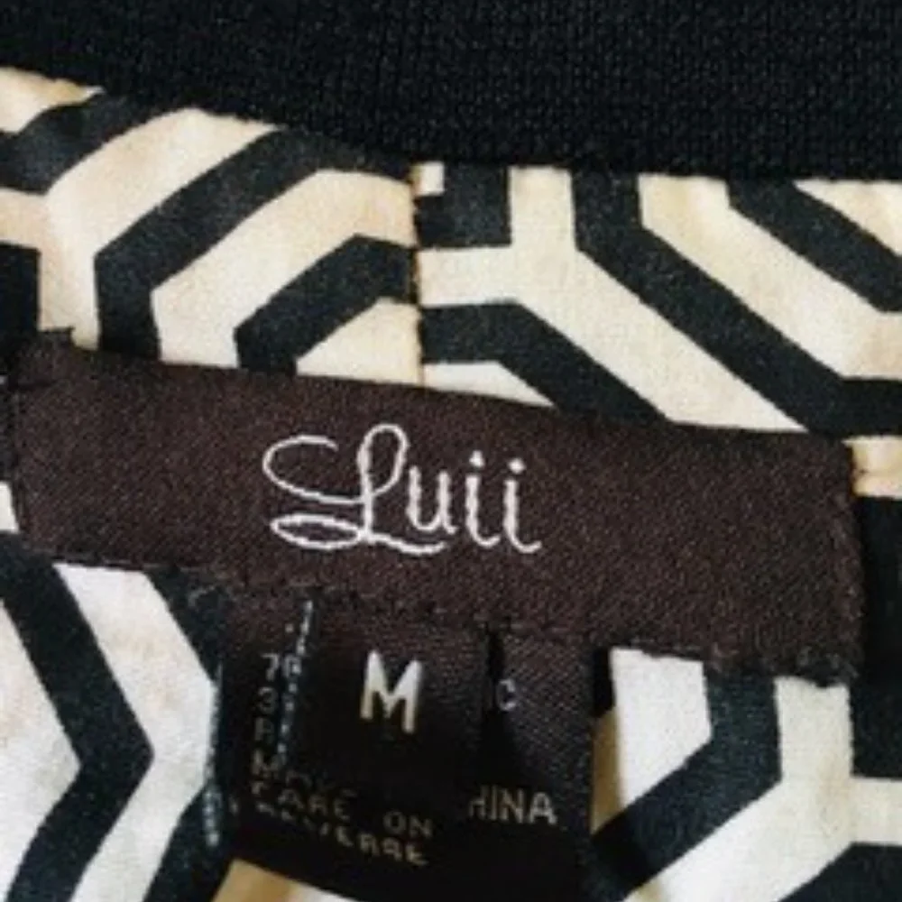 Adorable coat! - Picture 4 of 4